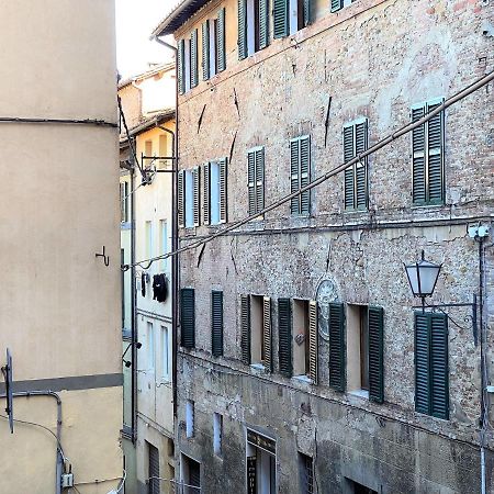 Casa Stella- A Due Passi Dal Corso Di Sienaアパートメント エクステリア 写真