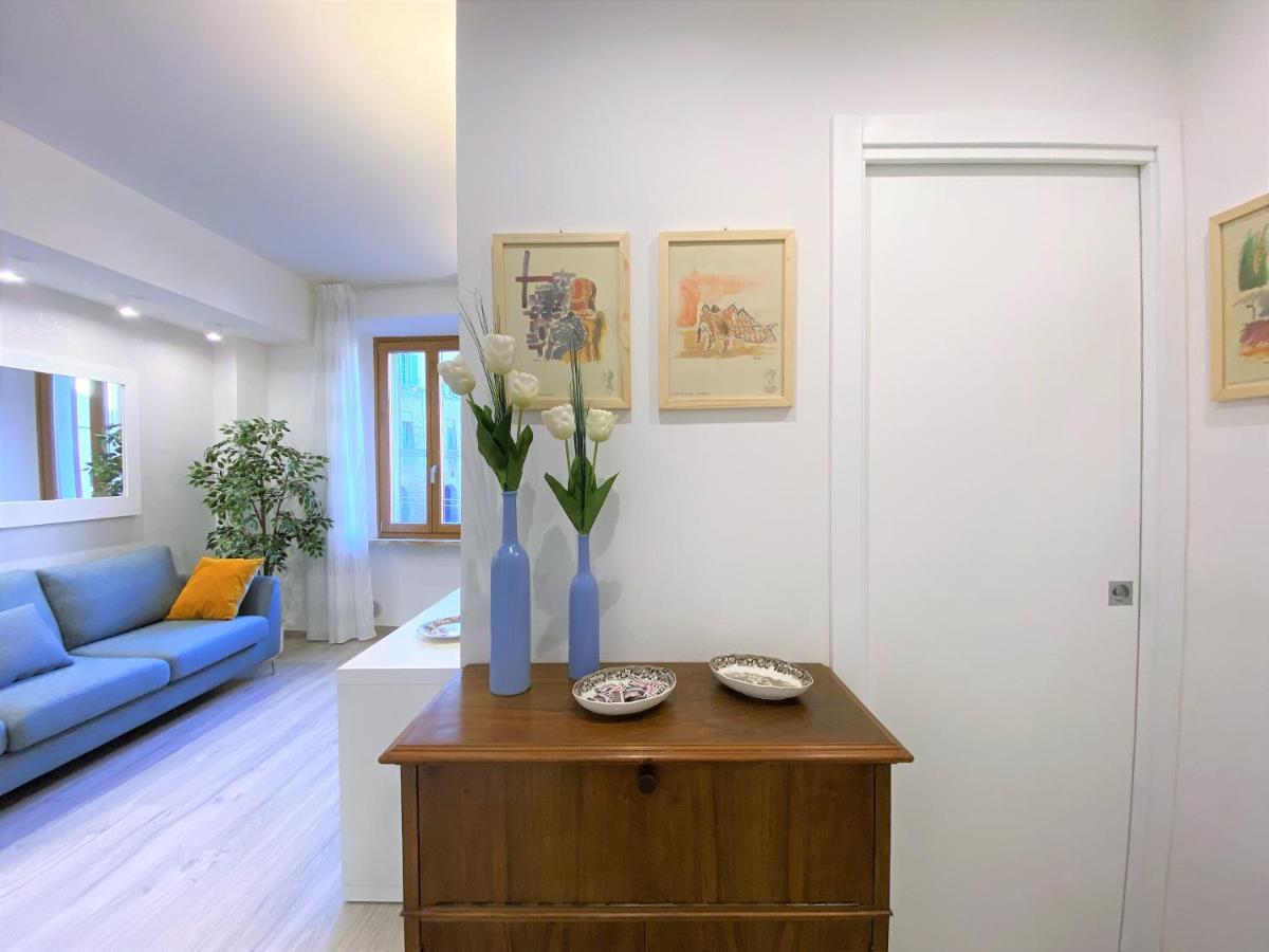 Casa Stella- A Due Passi Dal Corso Di Sienaアパートメント エクステリア 写真