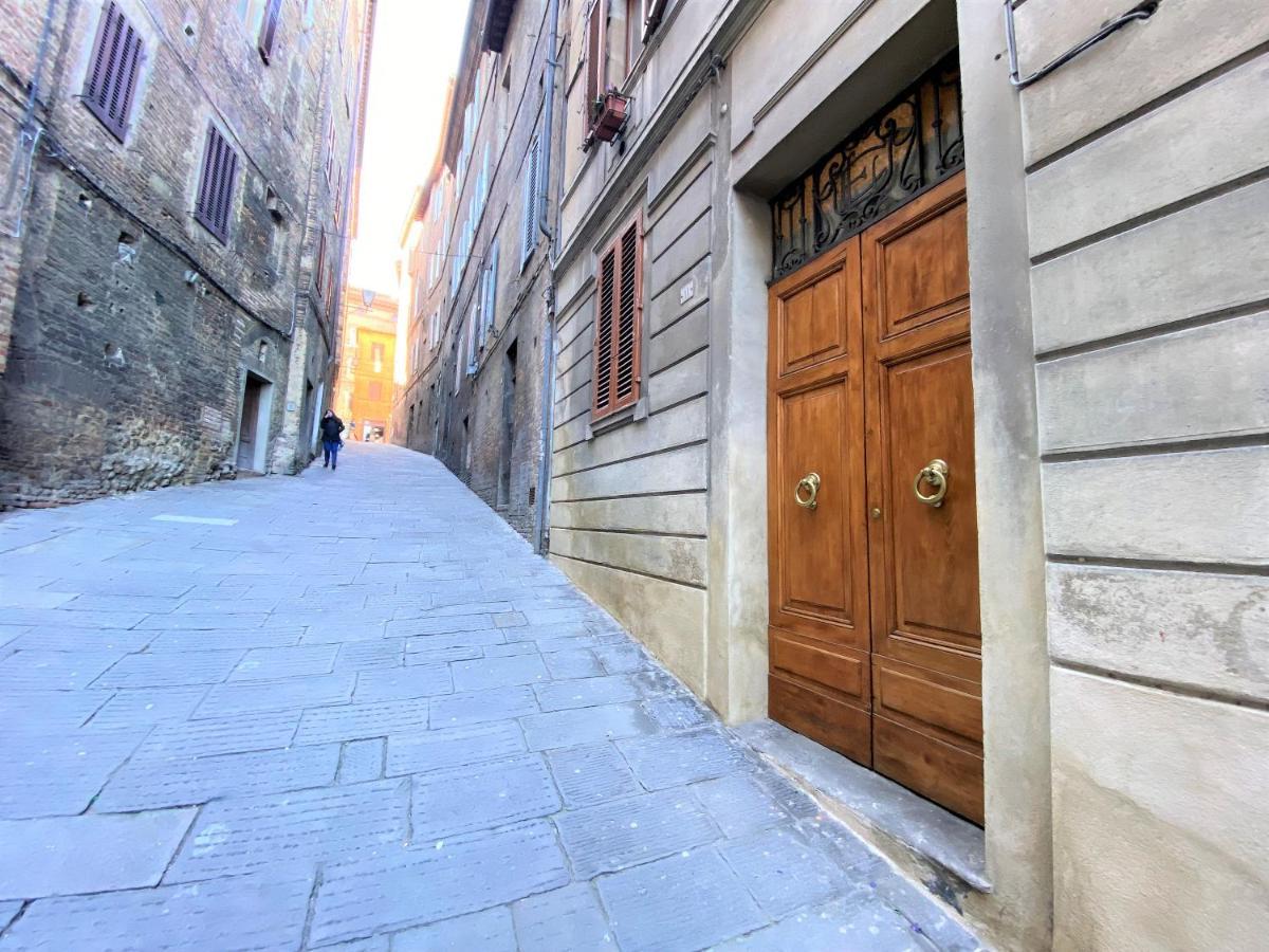 Casa Stella- A Due Passi Dal Corso Di Sienaアパートメント エクステリア 写真